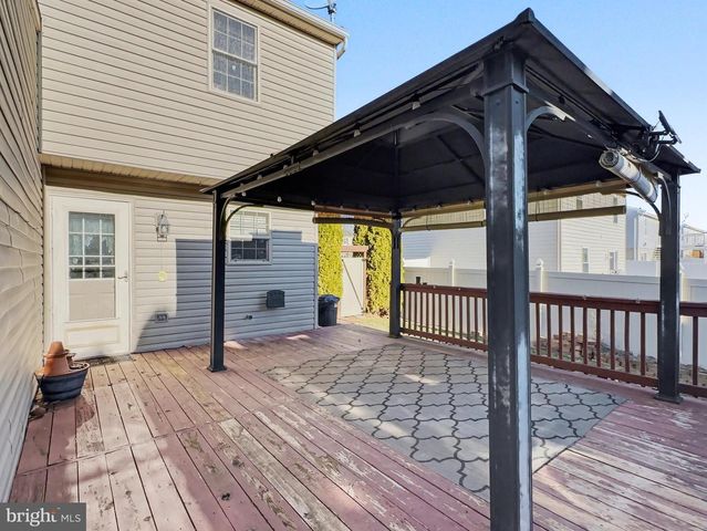 3025 SOLAR DR, Dover, PA 17315