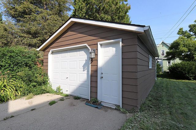 1412 Lincoln AVENUE, Sheboygan, WI 53081