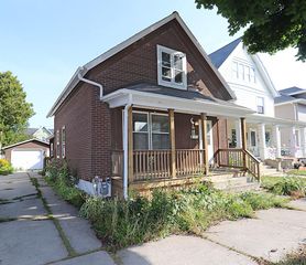 1412 Lincoln AVENUE, Sheboygan, WI 53081