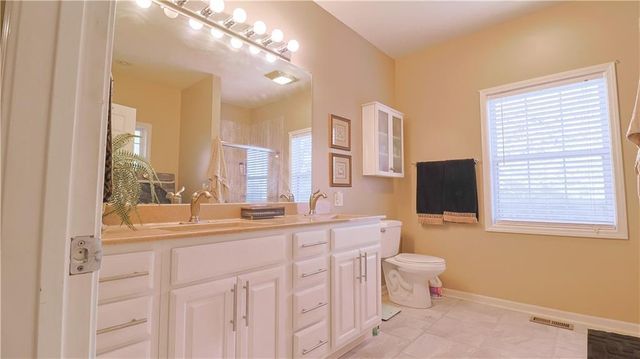 144 SE 250 Road, Warrensburg, MO 64093