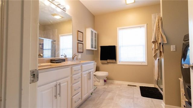 144 SE 250 Road, Warrensburg, MO 64093