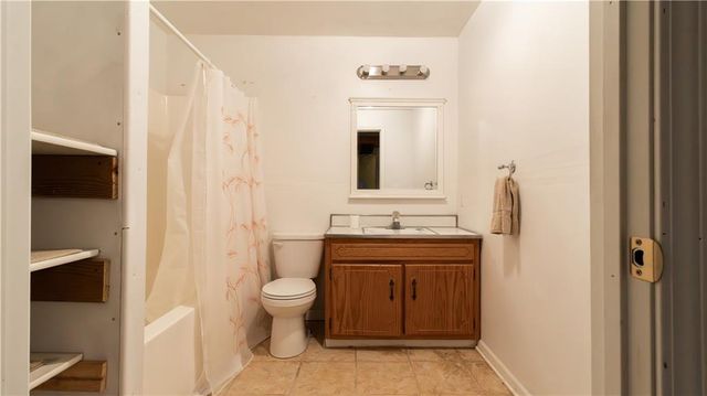 144 SE 250 Road, Warrensburg, MO 64093