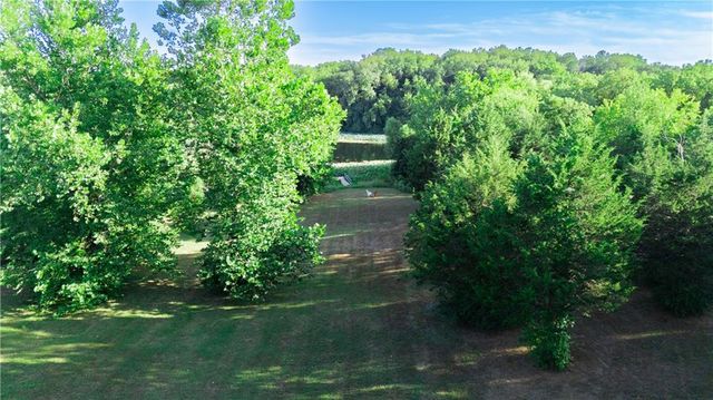 144 SE 250 Road, Warrensburg, MO 64093