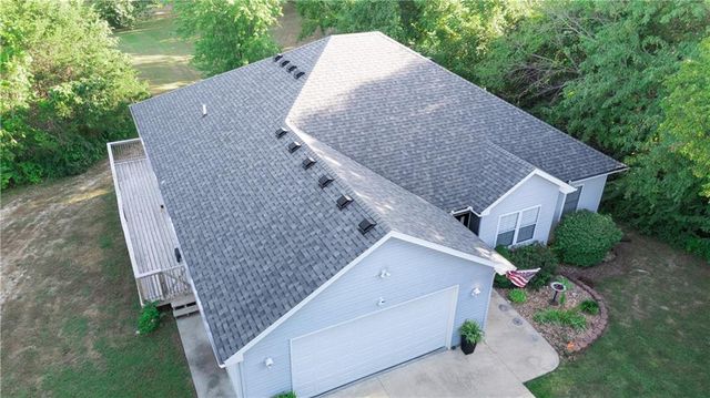 144 SE 250 Road, Warrensburg, MO 64093