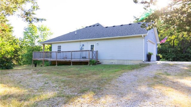 144 SE 250 Road, Warrensburg, MO 64093