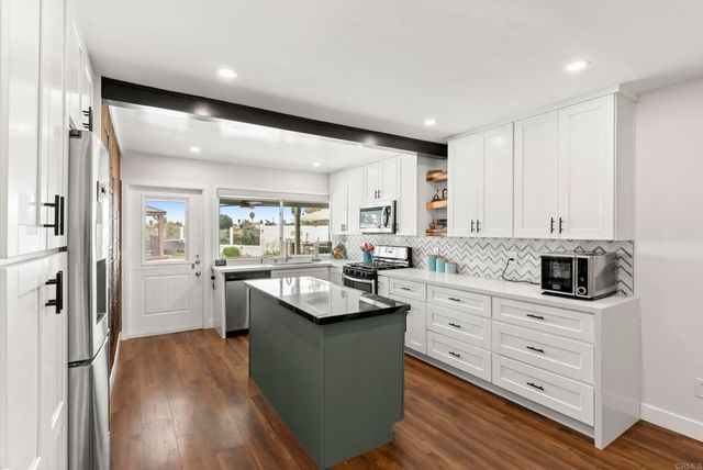3863 Mount Ainsworth Avenue, San Diego, CA 92111