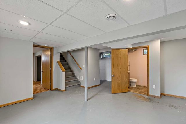 5818 Xerxes Avenue S, Edina, MN 55410