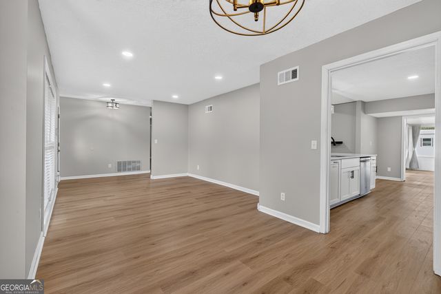210 West General Screven Way, Hinesville, GA 31313