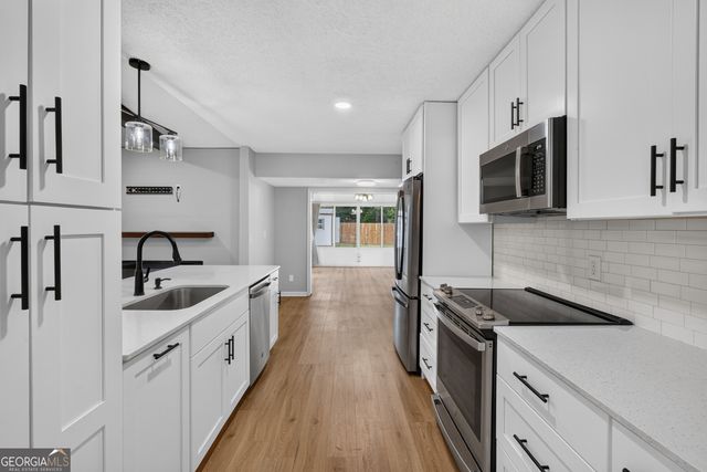 210 West General Screven Way, Hinesville, GA 31313