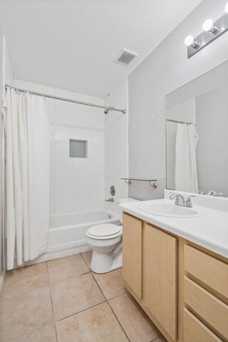 7228 Aldea DR B, Austin, TX 78745