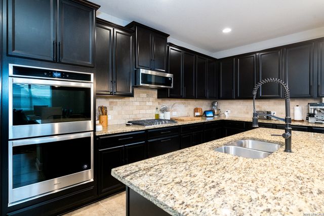 12811 TIBETTA GRN, San Antonio, TX 78253