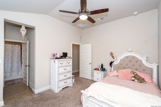 12811 TIBETTA GRN, San Antonio, TX 78253