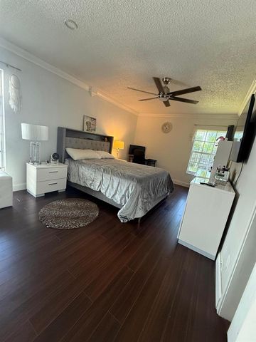 7024 NW 63rd Street, Tamarac, FL 33321