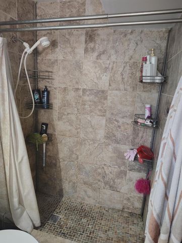 7024 NW 63rd Street, Tamarac, FL 33321