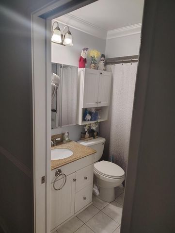 7024 NW 63rd Street, Tamarac, FL 33321