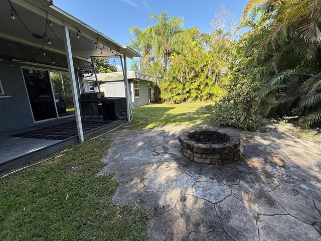 7024 NW 63rd Street, Tamarac, FL 33321