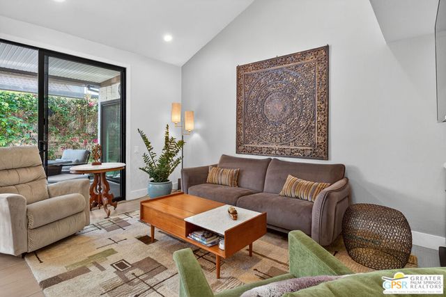 2380 W Miramonte Circle C, Palm Springs, CA 92264