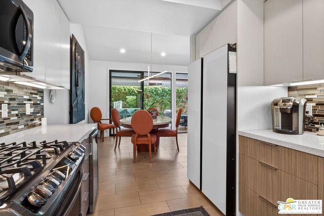 2380 W Miramonte Circle C, Palm Springs, CA 92264