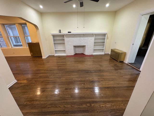 8129 S Evans Avenue 1, Chicago, IL 60619