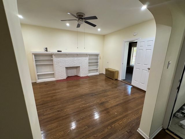 8129 S Evans Avenue 1, Chicago, IL 60619