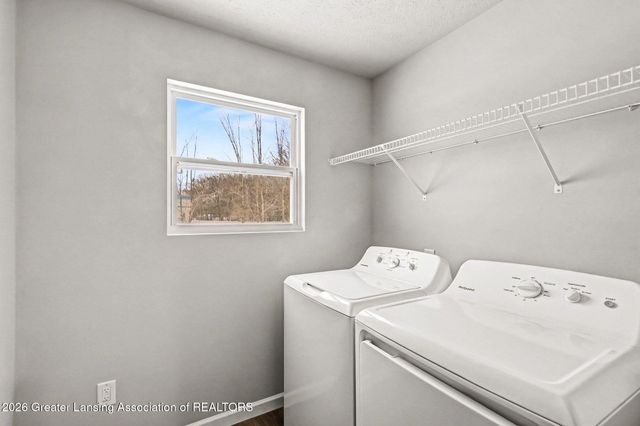 2956 Moccasin Drive, Dewitt, MI 48820