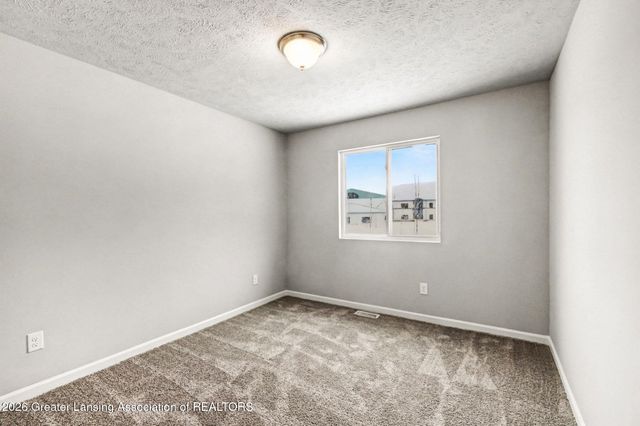 2956 Moccasin Drive, Dewitt, MI 48820