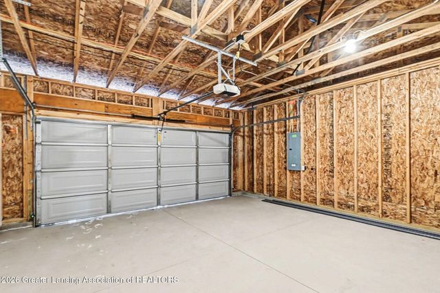 2956 Moccasin Drive, Dewitt, MI 48820