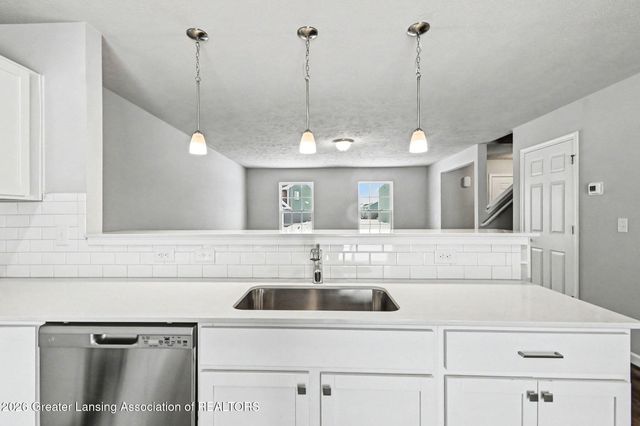 2956 Moccasin Drive, Dewitt, MI 48820