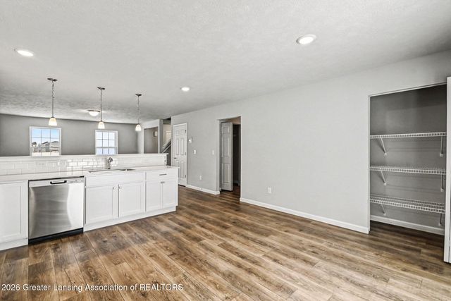 2956 Moccasin Drive, Dewitt, MI 48820