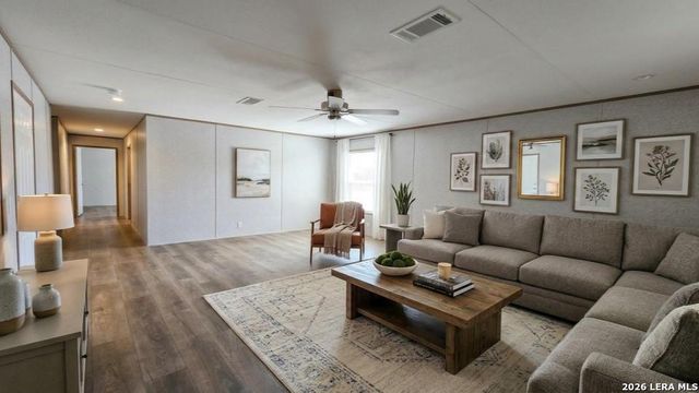 4938 LAST CHANCE, Elmendorf, TX 78112