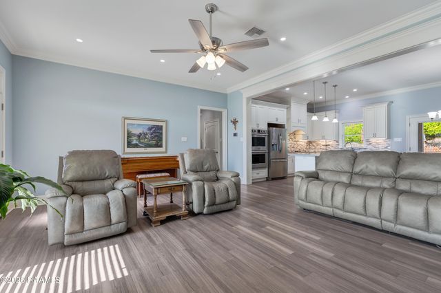 707 Astor Place Drive, New Iberia, LA 70563