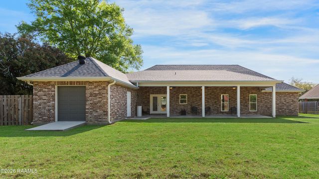 707 Astor Place Drive, New Iberia, LA 70563