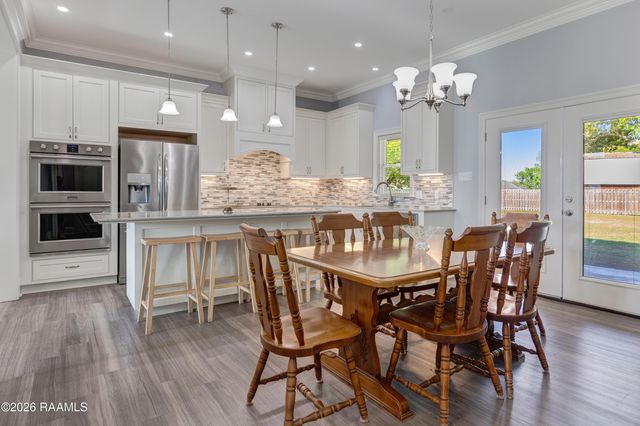 707 Astor Place Drive, New Iberia, LA 70563