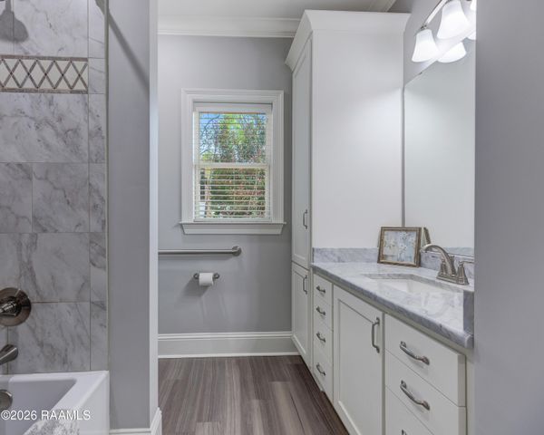 707 Astor Place Drive, New Iberia, LA 70563