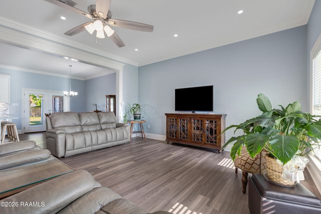 707 Astor Place Drive, New Iberia, LA 70563