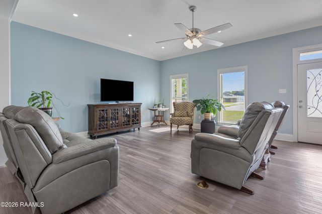 707 Astor Place Drive, New Iberia, LA 70563