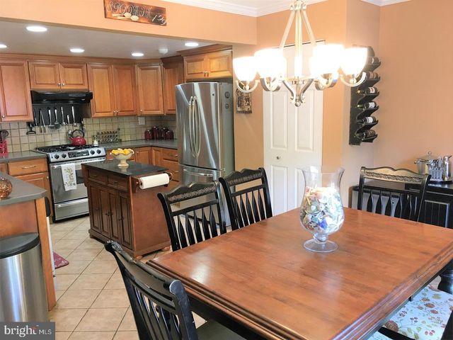 1127 THACKARY CT, Voorhees, NJ 08043