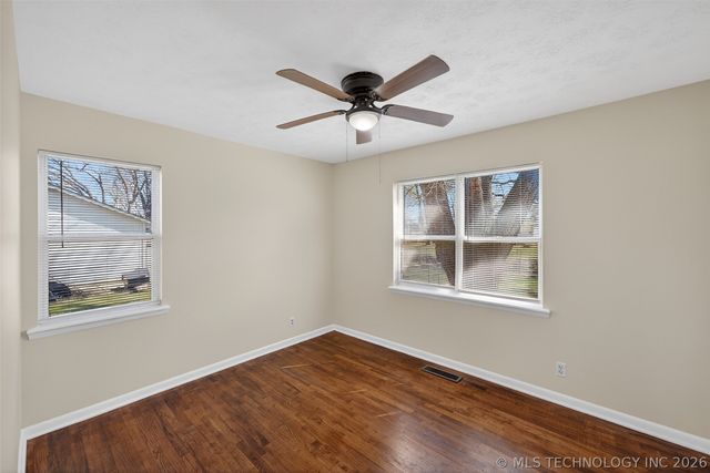 1809 W Dupont Street, Claremore, OK 74017