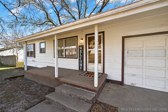 1809 W Dupont Street, Claremore, OK 74017