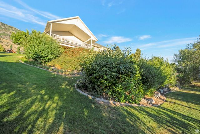 9157 N CANYON HEIGHTS DR, Cedar Hills, UT 84062