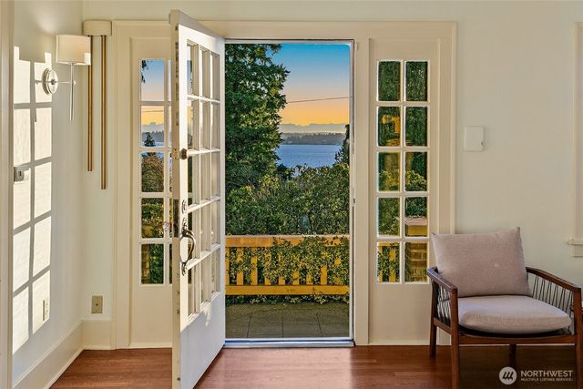 707 Lake Washington Boulevard S, Seattle, WA 98144
