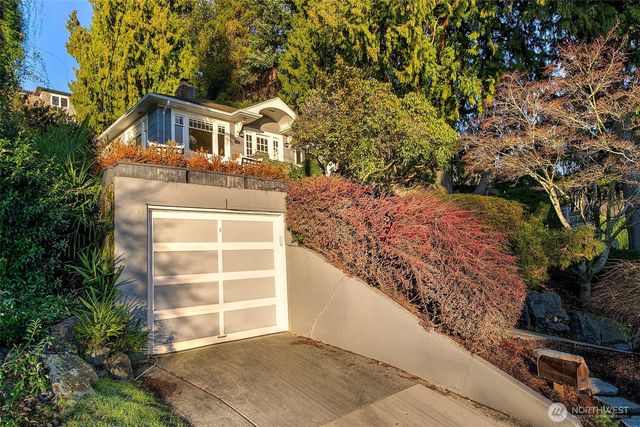 707 Lake Washington Boulevard S, Seattle, WA 98144