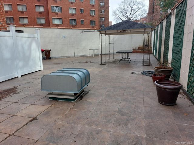 14116 84th Drive 1C, Briarwood, NY 11435