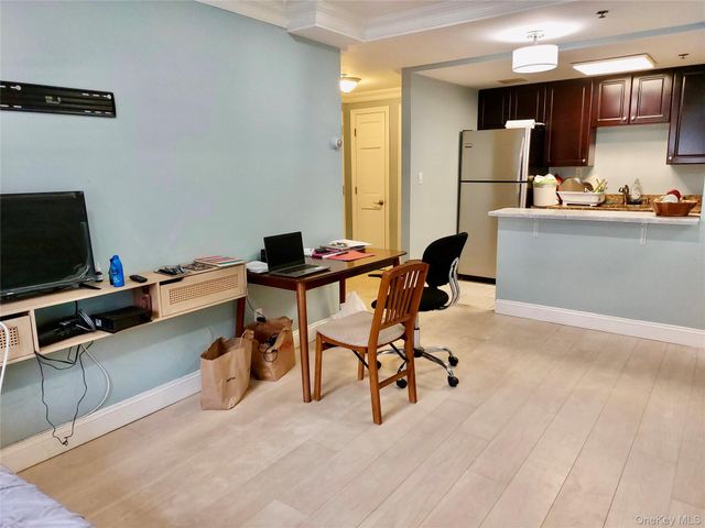 14116 84th Drive 1C, Briarwood, NY 11435