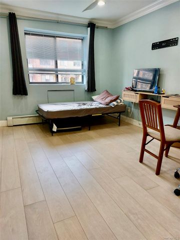 14116 84th Drive 1C, Briarwood, NY 11435