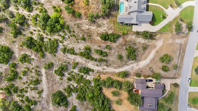 105 Stephanie LN, Austin, TX 78738
