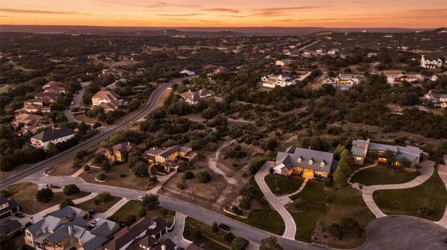 105 Stephanie LN, Austin, TX 78738