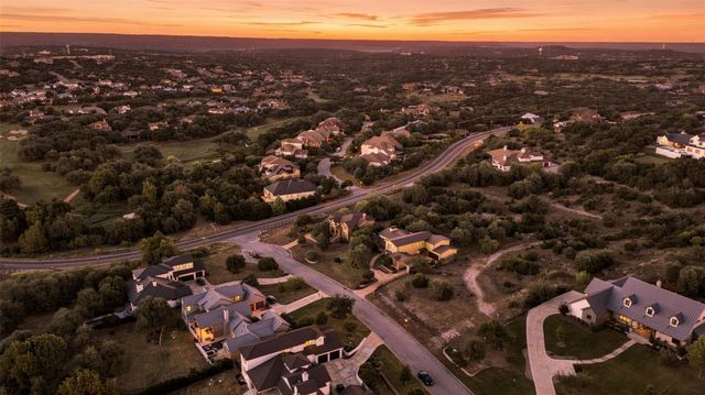 105 Stephanie LN, Austin, TX 78738
