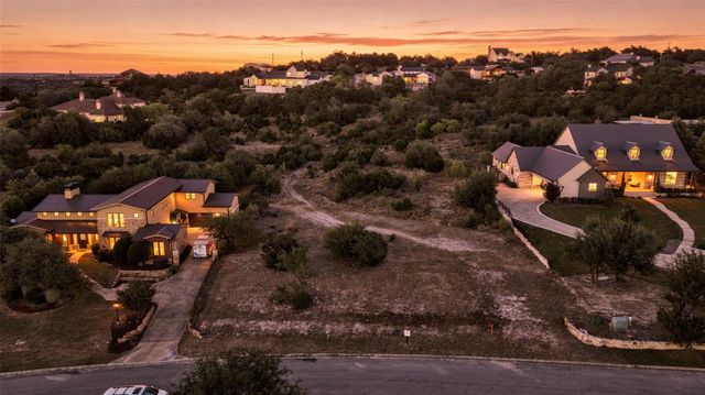 105 Stephanie LN, Austin, TX 78738