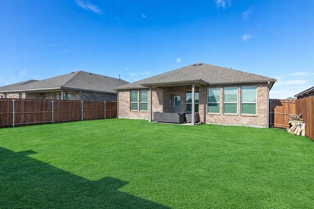 1833 Chamaeleon Drive, Haslet, TX 76052